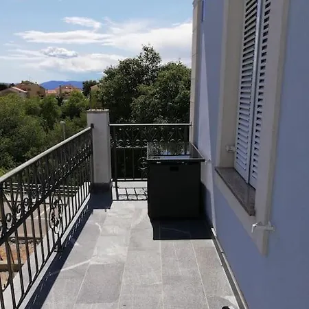 Appartement Ajda - Orange