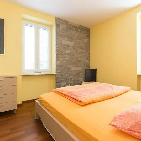 Ajda - Orange Omišalj